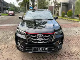 Fortuner VRZ TRD Sportivo Matic 2021 ISTIMEWA Bisa Kredit