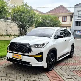 Toyota Zenix Q HV Modelista 2.0 AT 2023