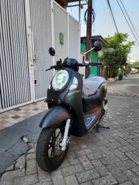 Honda Scoopy Prestige Keyless Matte Black TH 2024 KM 200 LIKE NEW!