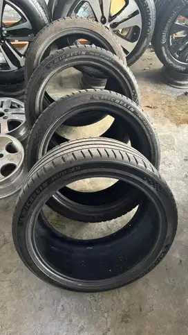 Ban R18 michelin pilot sport 245/40 prod 2022
