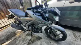 Dijual motor Yamaha tahun 2018