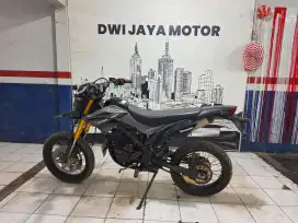 Kawasaki D-tracker 150 se