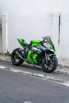 Low ODO : Kawasaki Ninja ZX10r 2015 Anniversary 30th Edition