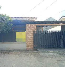 Bismillah dijual rumah siap Huni Lt 72/50 harga 449jt nego