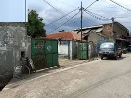 Gudang Cocok Untuk Pabrik Dijual dengan Mesinnya di Terusan Suryani