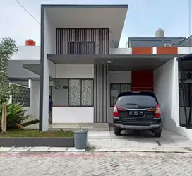 Rumah Cluster Modern Minimalis siap huni, Security 24 jam, Strategis
