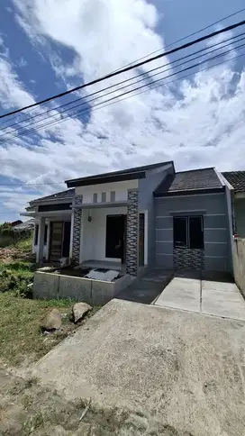 rumah baru siap huni 10 menit ke stasiun bojonggede akses angkot