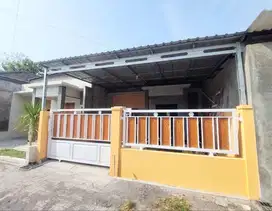 Rumah Baru Siap Huni Di Cluster Gedongan Colomadu