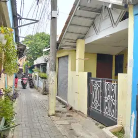 Di jual butuh rumah second kondisi bagus dan luas