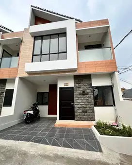 HUNIAN LUXURY 2 LANTAI TERMURAH DEKAT TELKOM