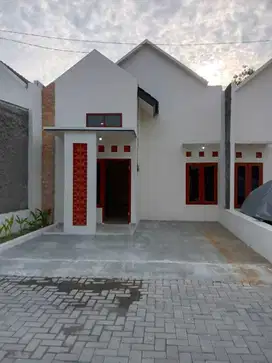 RUMAH NGEMPLAK KARTOSURO SUKOHARJO