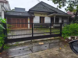 Rumah Ruang Usaha Sayap Dago Bisa Untuk Kantor