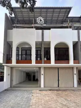 RUKO BAGUS 3 LANTAI SIAP PAKAI AKSES STRATEGIS DI JAGAKARSA JAKSEL