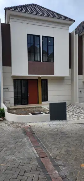 DIJUAL RUMAH 2 LANTAI GRAND ARMINA BANYUMANIK