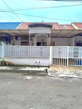 Rumah Siap Huni di Harapan Indah Bulevar Hijau Bekasi