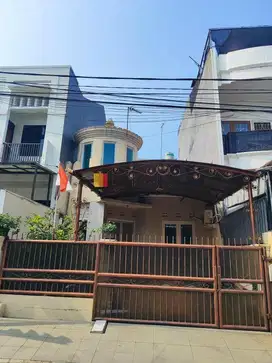 Rumah Jalan Lebar di kelapa Molek kelapa Gading Jakarta Utara