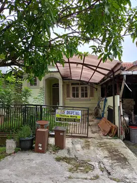 DIJUAL RUMAH DI CLUSTER TAMAN LEGIAN, SENTUL CITY (SSR355) A7