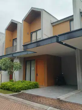 DIJUAL RUMAH BAGUS SIAP HUNI 2LT SANCTUARY SENTUL SSR783 A39