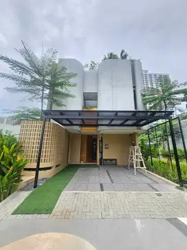 Dijual Rumah 3 lantai Bsd City