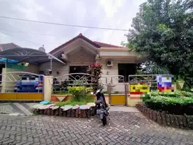 RUMAH HOOK KAWASAN ELITE DI PERUM VILLA CANDI ASRI CANDISARI SEMARANG