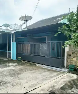 Di jual hook  dkt RS Oen kandang sapi