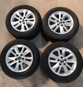 Velg innova reborn R16