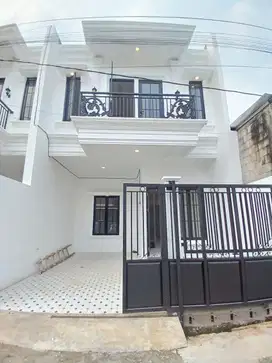 Rumah 2 lantai mewah dalam komplek lokasi dekat GDC depok