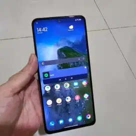 Handphone Xiaomi POCO F4 8/256