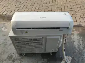 Ready ac sharp 1/2pk masih ori garansi 3bulan