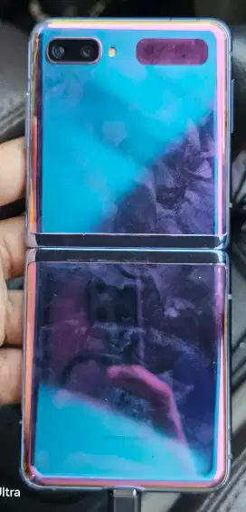 Fokus jual Samsung Z Flip 8/256 sein