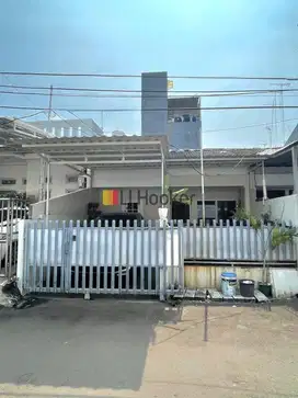 Rumah di Janur Kuning Kelapa Gading Jakarta Utara Luas 6x17 m2