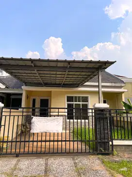 Dijual Rumah Asri & Cantik di Dalam Cluster di Bekasi siap huni