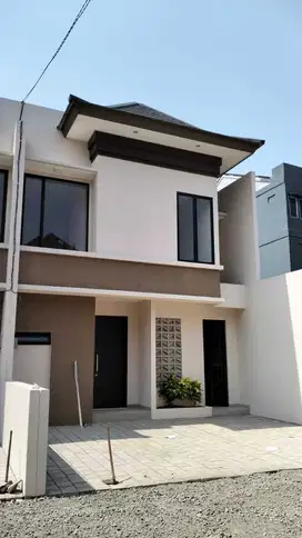 Rumah 2 Lantai Bagus Termurah di Kelapa Dua Wetan Ciracas Jakarta Tim