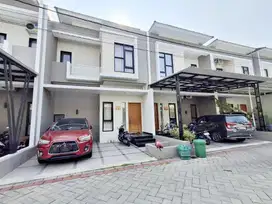 Rumah Cantik 2 Lt Dekat Jln Mangesti Gentan
