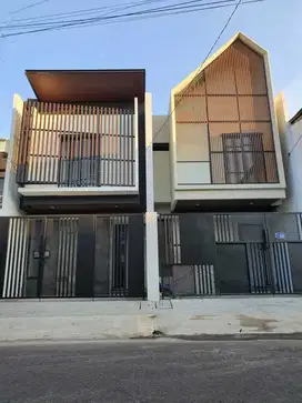 Baru gress . rumah di Kedung Baruk MERR