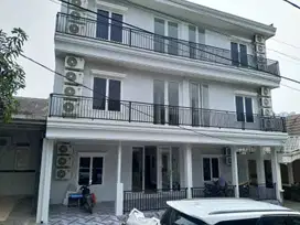 DIJUAL RUMAH FURNISHED DI CLUSTER VICTORIA, SENTUL CITY SSR523 A2