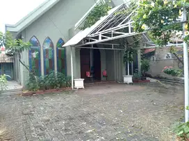 DIJUAL RUMAH COCOK UNTUK TEMPAT TINGGAL ATAU USAHA DI AREA KEBAYORAN