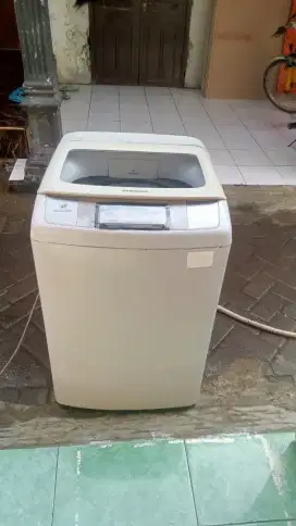 Mesin cuci 1 tabung merek Samsung