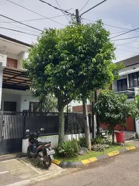 Jual Cepat Rumah Semi Furnished Batununggal Jelita