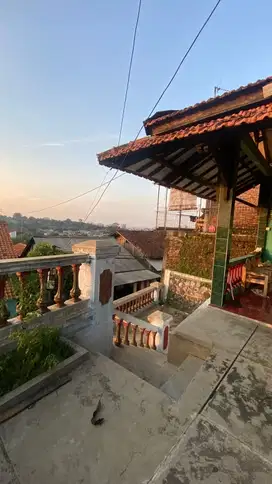 DIJUAL RUMAH GAJAHMUNGKUR SEMARANG, VIEW  KOTA SEMARANG