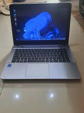 Asus vivobook X441M warna silver