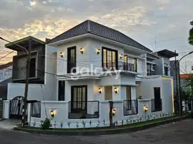 JUAL RUMAH RUNGKUT ASRI MODERN STYLE