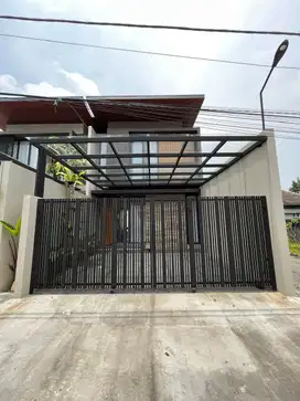 RUMAH MEWAH KONTEMPORER 2 LANTAI MODERN FULLY FURNISHED DI MAGUWOHARJO