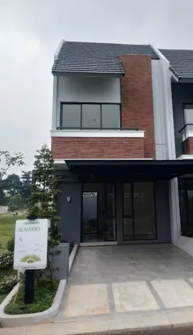 Rumah mewah 2 lantai free DP di Lagoon park Bukit Golf