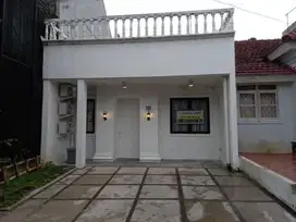 DISEWA RUMAH MODERN FURNISHED DI TAMPAK SIRING, SENTUL CITY SSR019
