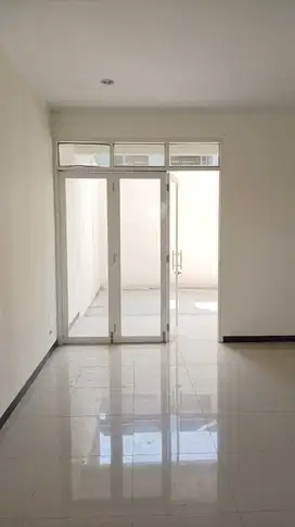Disewakan Rumah TKI Taman Kopo Indah 5 Sommerville Bandung