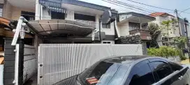 Sewa Rumah Turangga Buah Batu Cocok Untuk Kantor Juga Hunian | LS281