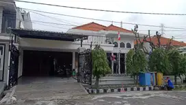 EMA339 Dijual Rumah Siap Huni Modern Row Lebar SHM di Kertajaya Indah