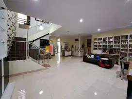 Rumah Di Gading Kirana Timur Area kelapa Gading Kondisi Bagus dan Tera
