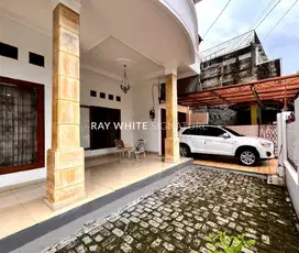 Dijual Rumah tinggal dan ada Kost 8 kamar di Cempaka Putih Tengah